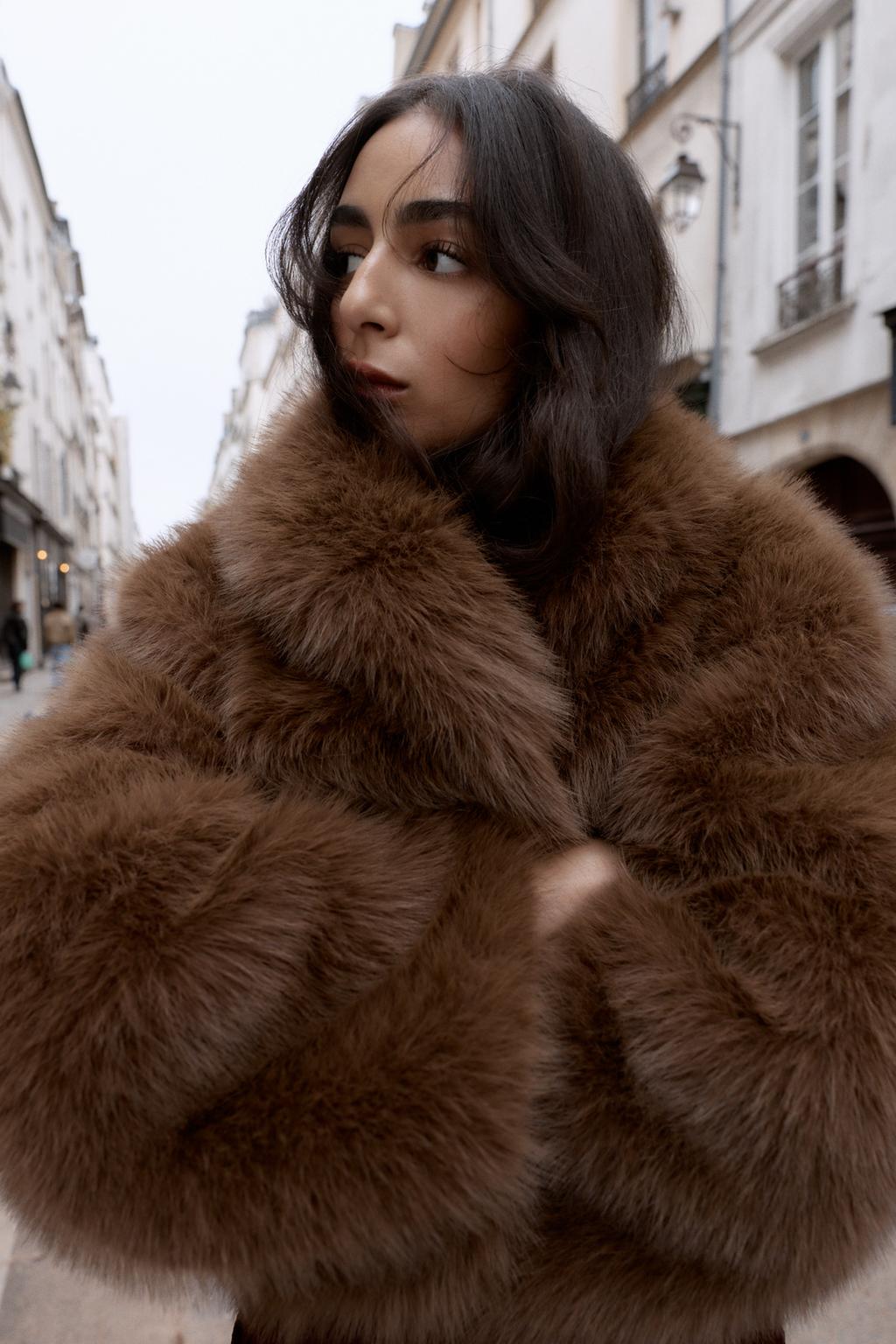 Zara SHORT FAUX FUR COAT