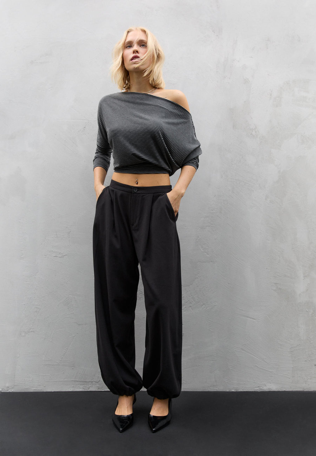 Stradivarius SMART BALLOON FIT TROUSERS